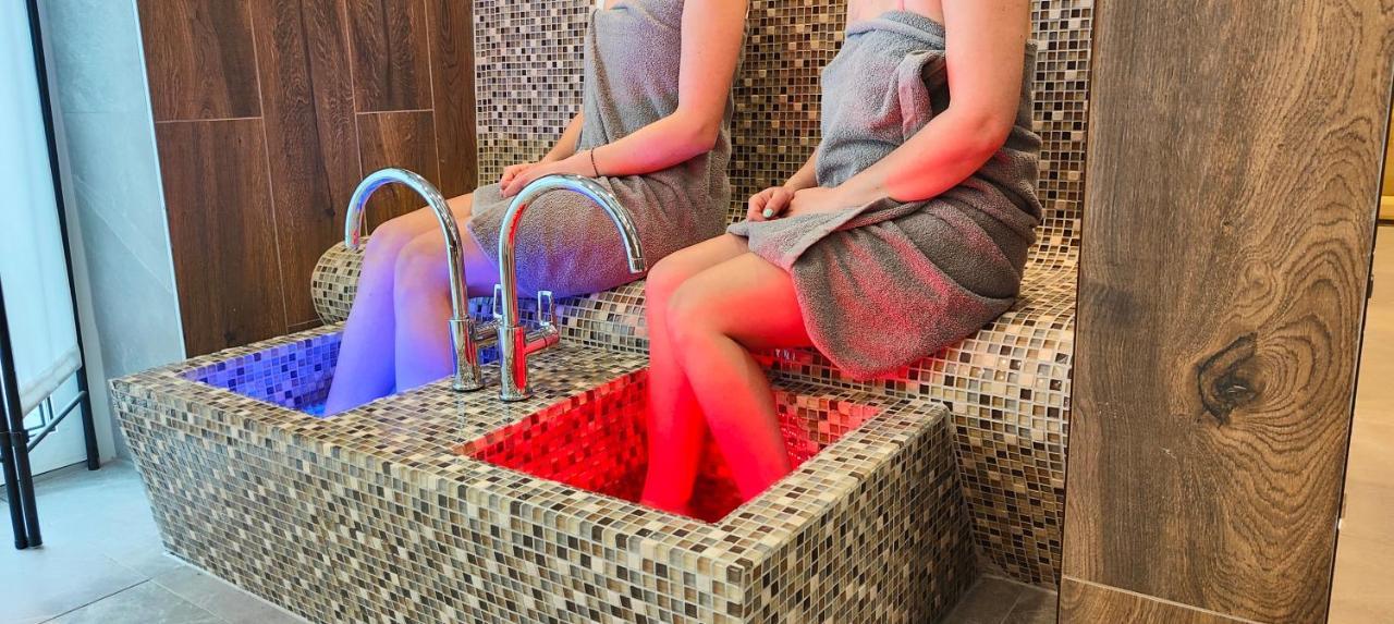 Amelia Zdroj Medical & Spa Iwonicz-Zdrój Dış mekan fotoğraf