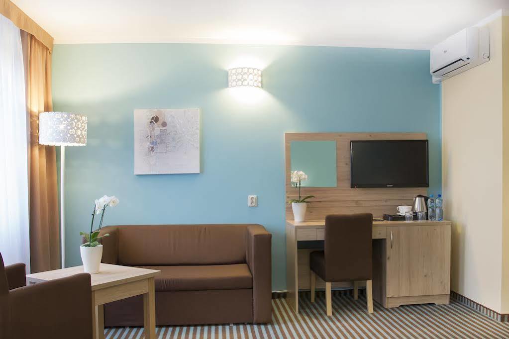 Amelia Zdroj Medical & Spa Iwonicz-Zdrój Dış mekan fotoğraf
